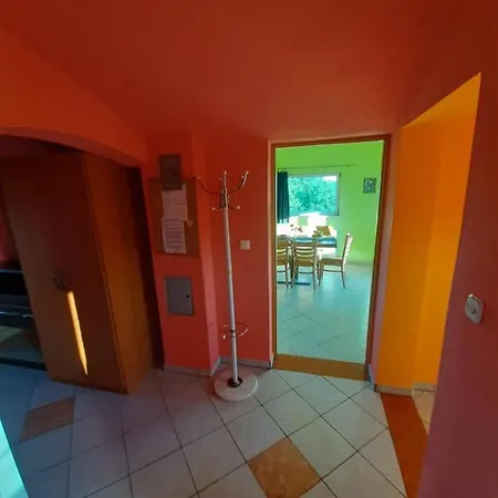 Velebit With Swimming Pool - 10km From Sea - 20km From Zadar Apartman *