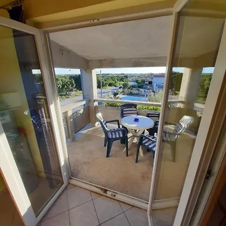 Velebit With Swimming Pool - 10km From Sea - 20km From Zadar Apartman Benkovac