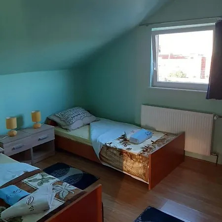 Apartman Velebit With Swimming Pool - 10km From Sea - 20km From Zadar Benkovac