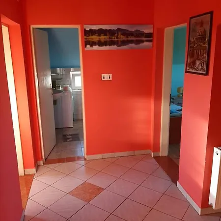 Velebit With Swimming Pool - 10km From Sea - 20km From Zadar Apartman Benkovac