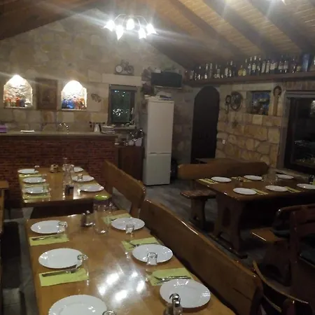 Velebit With Swimming Pool - 10km From Sea - 20km From Zadar Apartman *